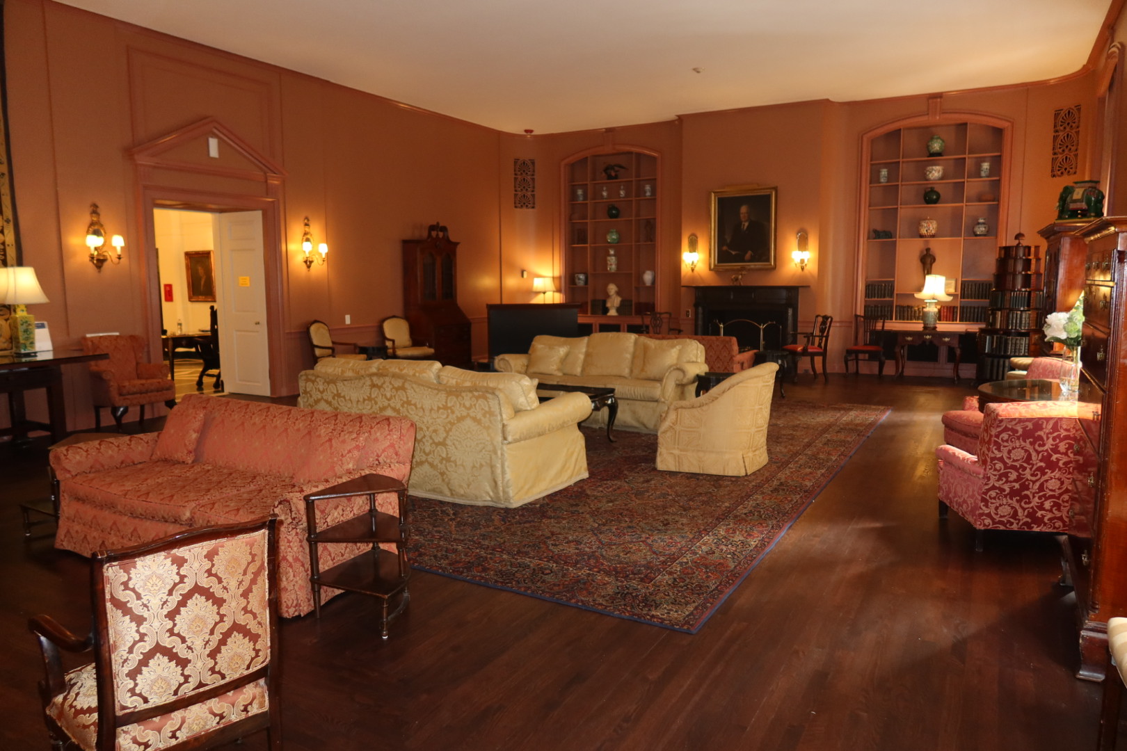 room photo